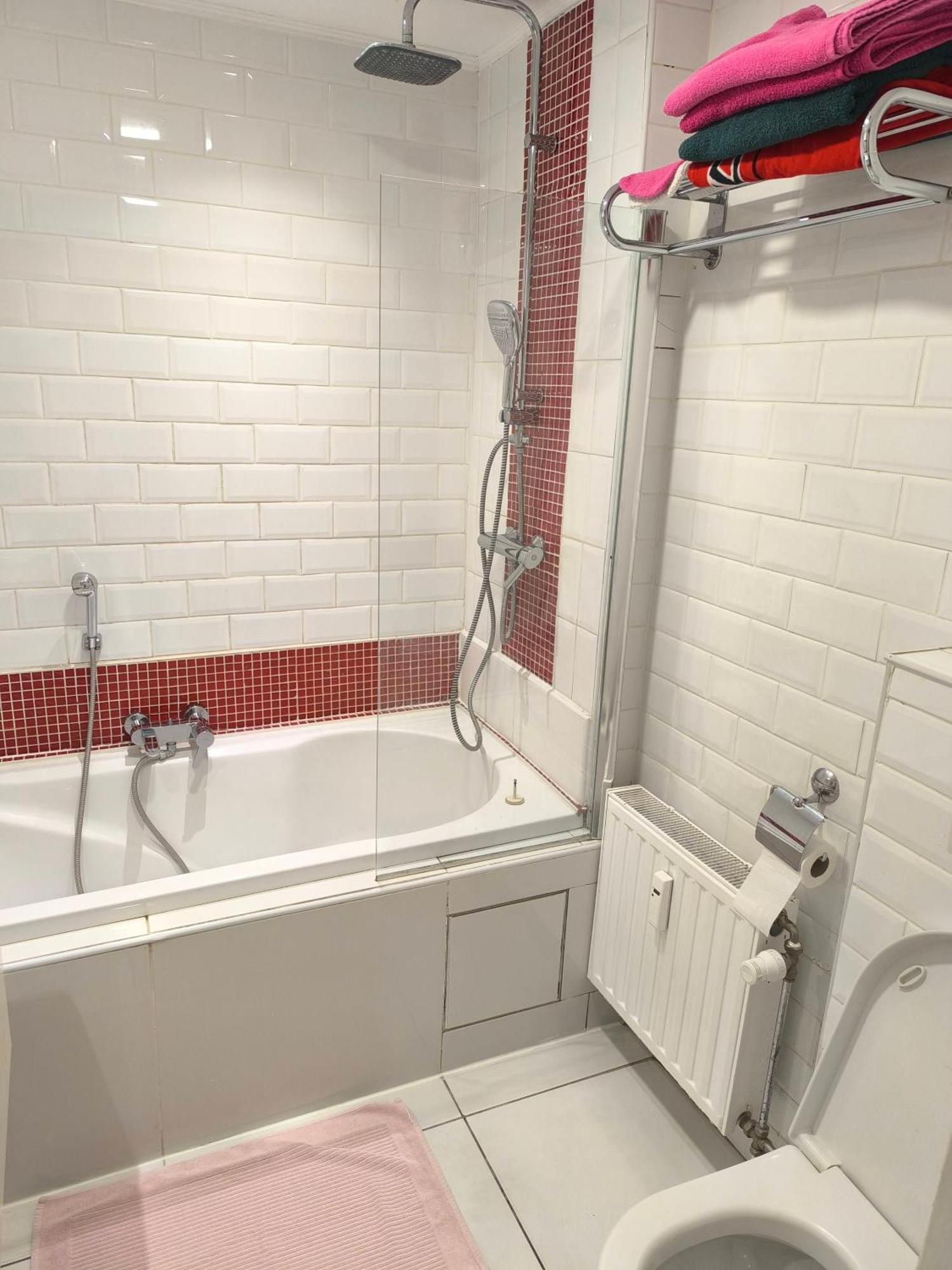 Liege Centre 6 Rue Montagne Sainte Walburge, 4000 Liege, Pour 2 Pers A 3 Minutes De La Gare St Lambert Apartment Bagian luar foto
